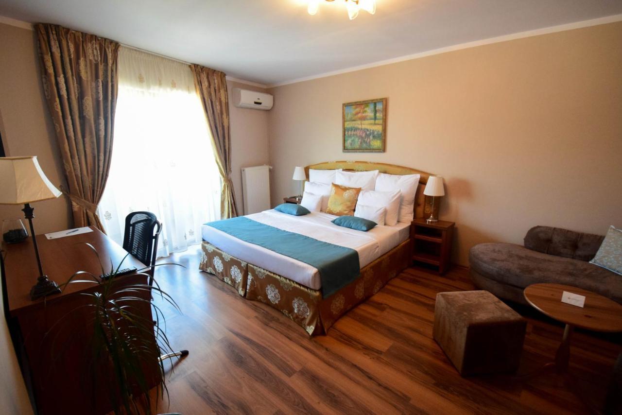 Cabrio Apart Hotel Kolozsvár Kültér fotó