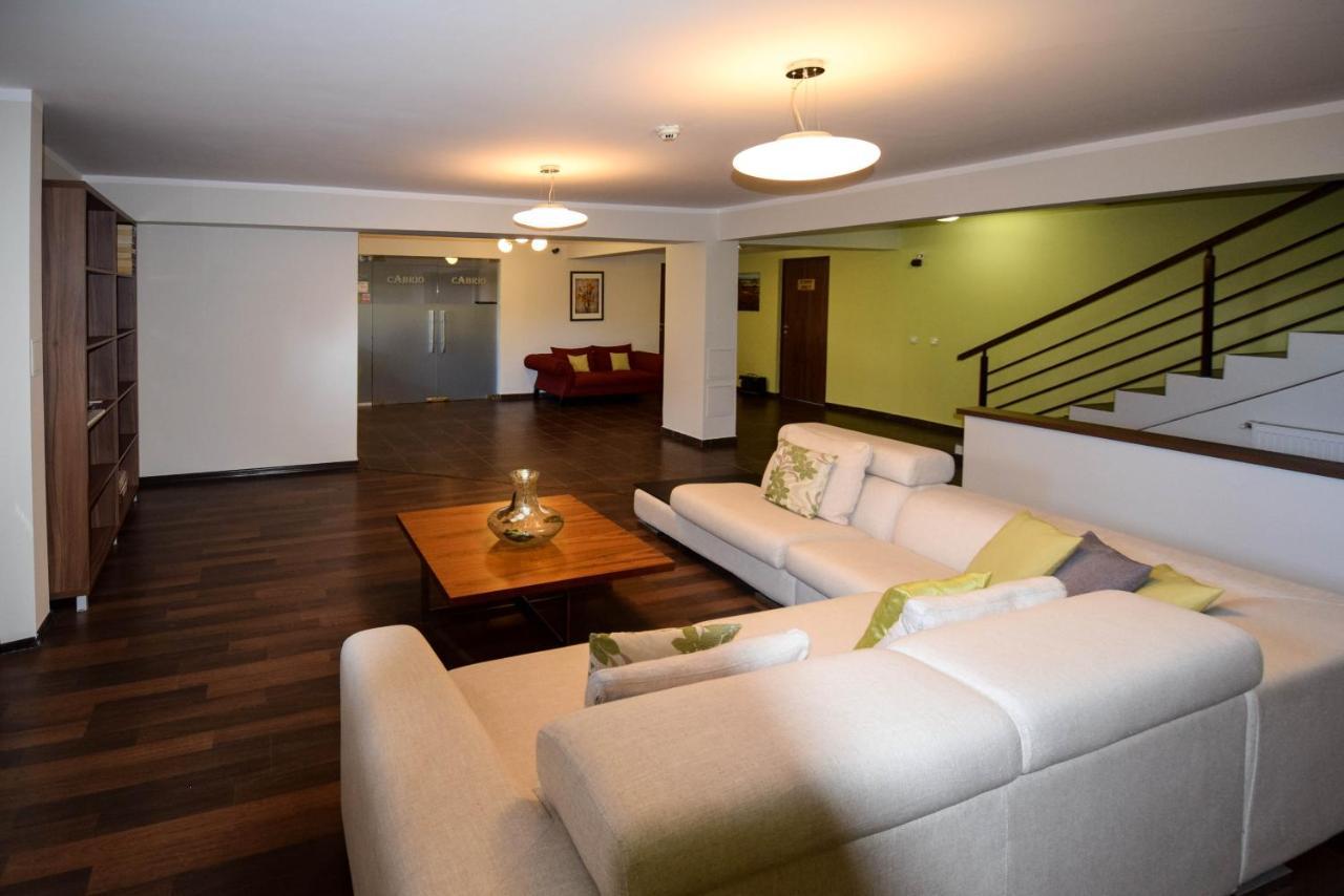 Cabrio Apart Hotel Kolozsvár Kültér fotó