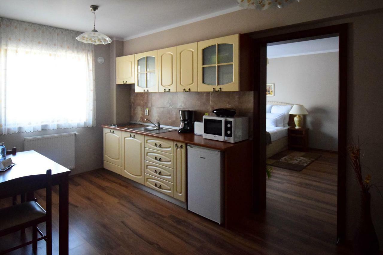 Cabrio Apart Hotel Kolozsvár Kültér fotó