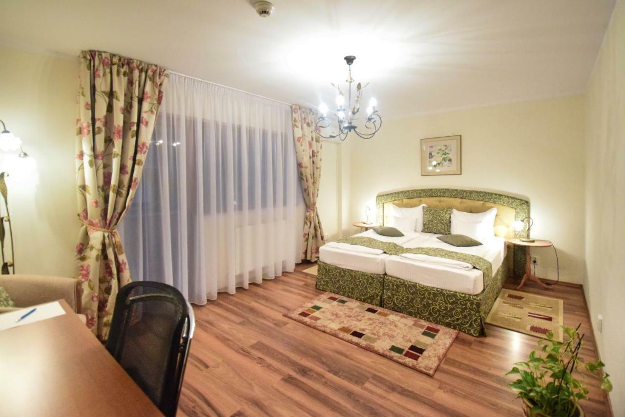 Cabrio Apart Hotel Kolozsvár Kültér fotó